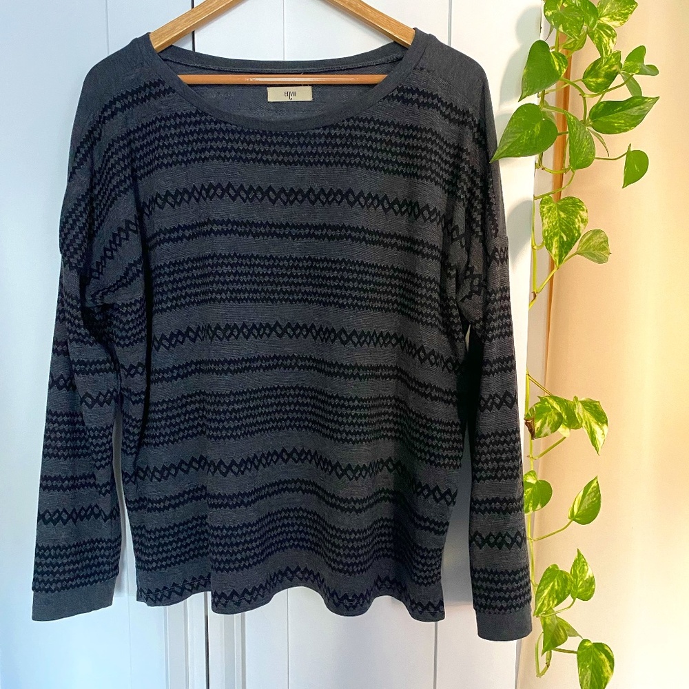 Oversized Zig Zag Sweater Size M